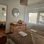 Famille Apartment