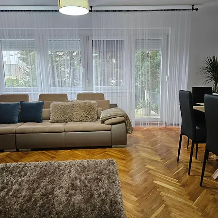 Apartment Famille Tapolca