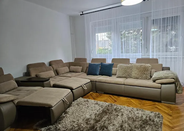 Famille Apartament *